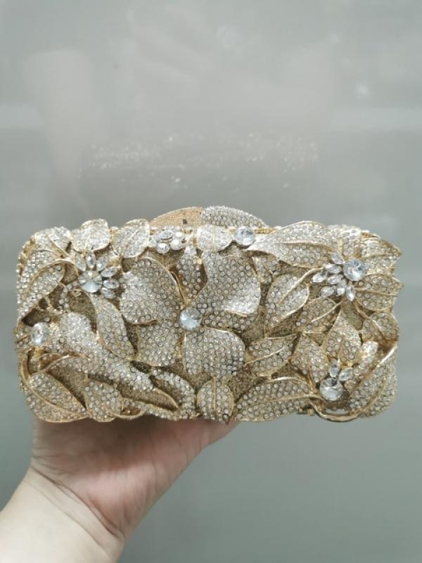 XIYUAN  Hollow Out Women Flower Evening Bags Crystal Clutch Wedding Stone Handbag and Purse Bridal Party Dinner Minaudiere Bag