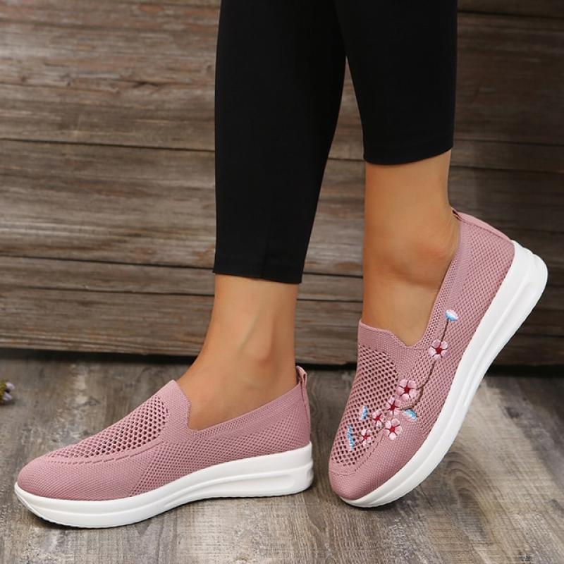 Women Sneakers Mesh Breathable Floral Mother Shoes for Women Soft Solid Color Fashion Tennis Female Footwear Lightweight 2023