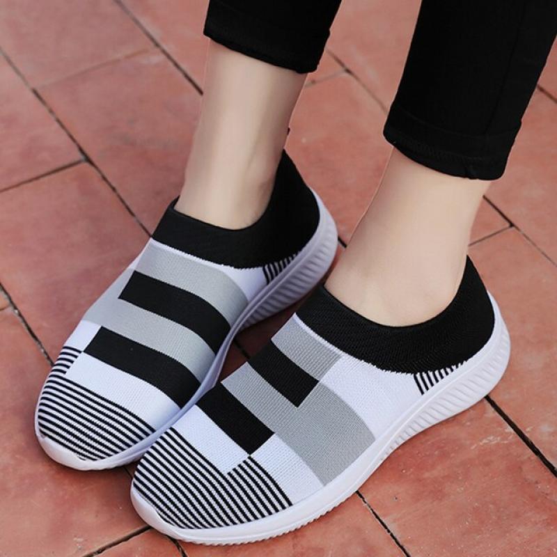 Sport Running Shoes for Women Slip on Mesh Breathable Outdoor Tennis Shoes Plus Size Patchwork Casual Walking Shoes for Women