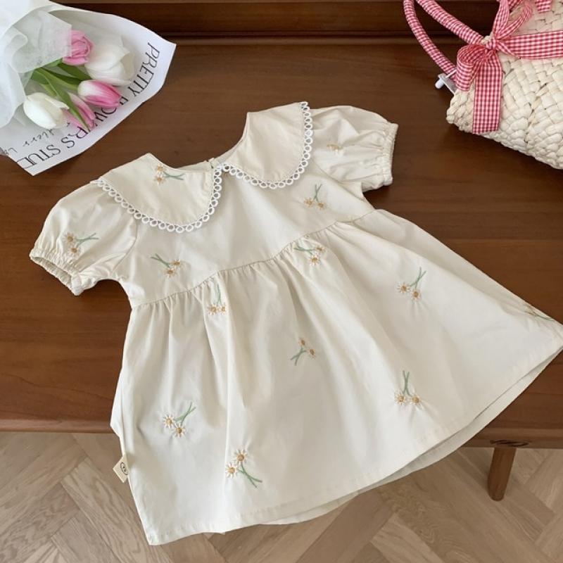 2023 Summer New Embroidery Sweet Girl Dress Fashion Flower Puff Sleeves Princess Dresses Children Cute Peter Pan Collar Dresses