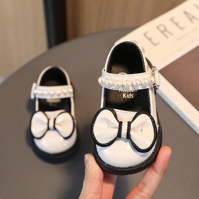 Baby First Walker Shoes Glossy Bow and Pearls Versatile Spring and Autumn New 2023 Cute Girls Leather Shoes Drop Shipping Chic