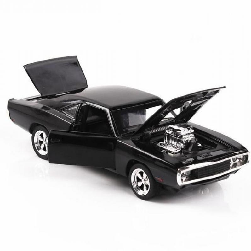 1:32 Alloy The Fast And The Furious Dodge Car Model Diecasts & Toy Vehicles With Sound And Light Pull Back Car Collection Toys