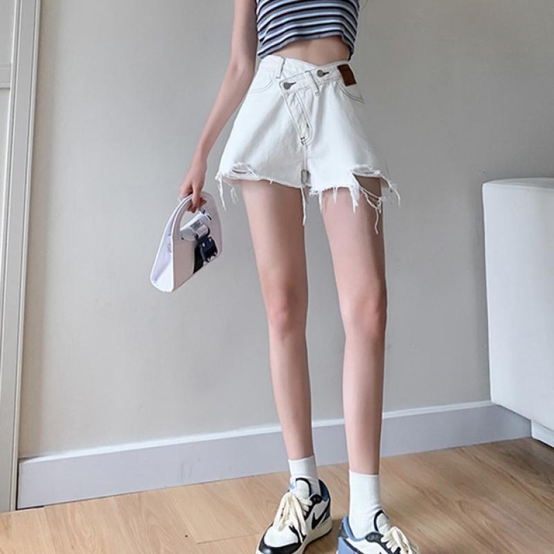 Yitimuceng Shorts for Women 2 Button 2022  Fashion Chic Loose High Waisted Shorts Vintage Streetwear Tassel Denim Shorts Women