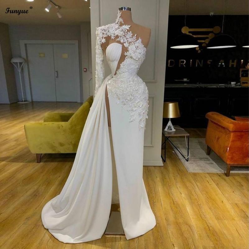 2022 Exquisite Lace Flowers White Formal Evening Gowns High Neck One Shoulder Dubai Long Sleeve Prom Dresses Mermaid Split