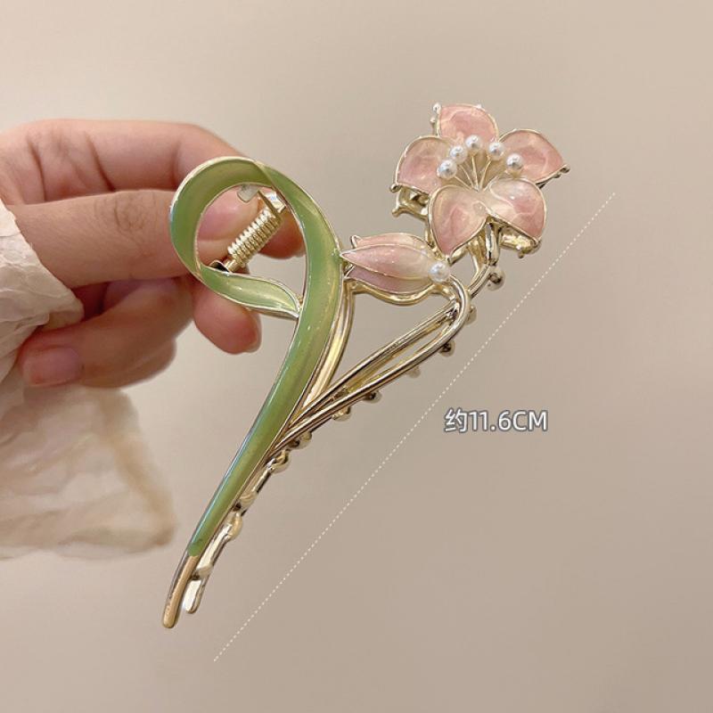 Elegant Girl Lily Metal Hair Claw Clip New Large Geometric Ponytail Braid Shark Clip Fashionable Female Headdress