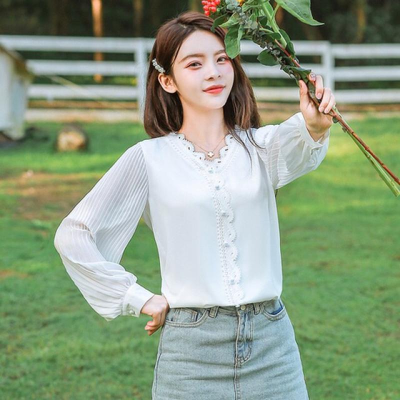 Women Autumn Pleated Chiffon Casual V-Neck White Shirt Long Sleeve Blouse Women 2020 Office Lady Lace White Blouse Women 11134