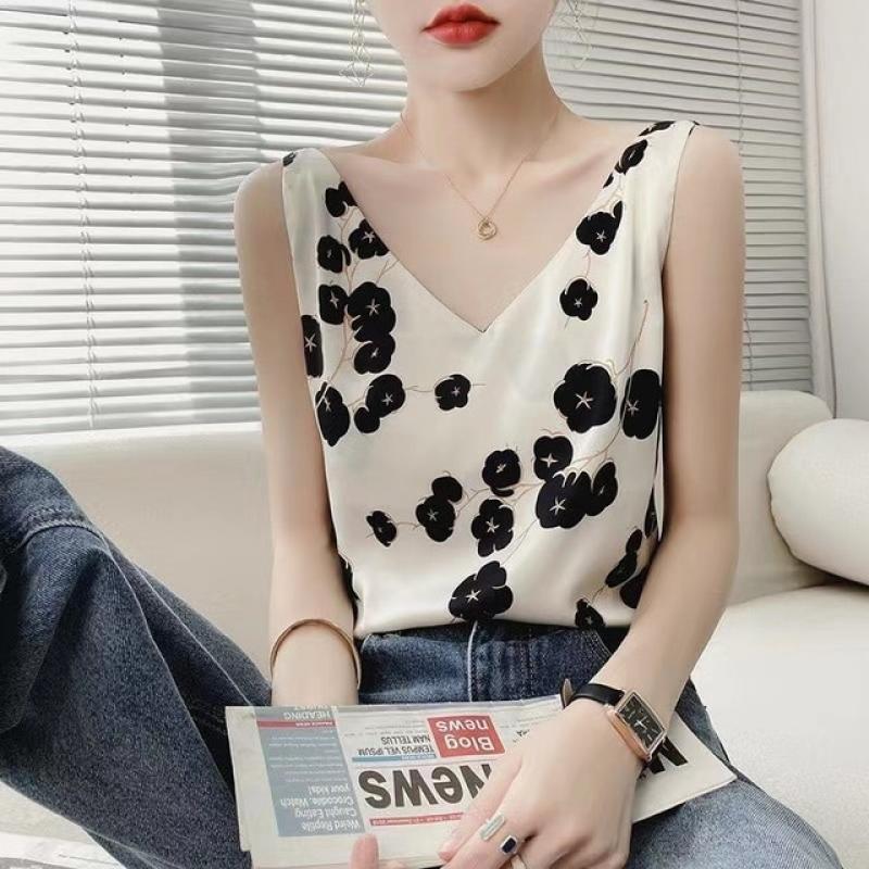 Summer Crop Top Women Camis Silk Satin Tank Top Women Camisole Sleeveless Vest Roupas Femin Cropped Croo top Binder Trans